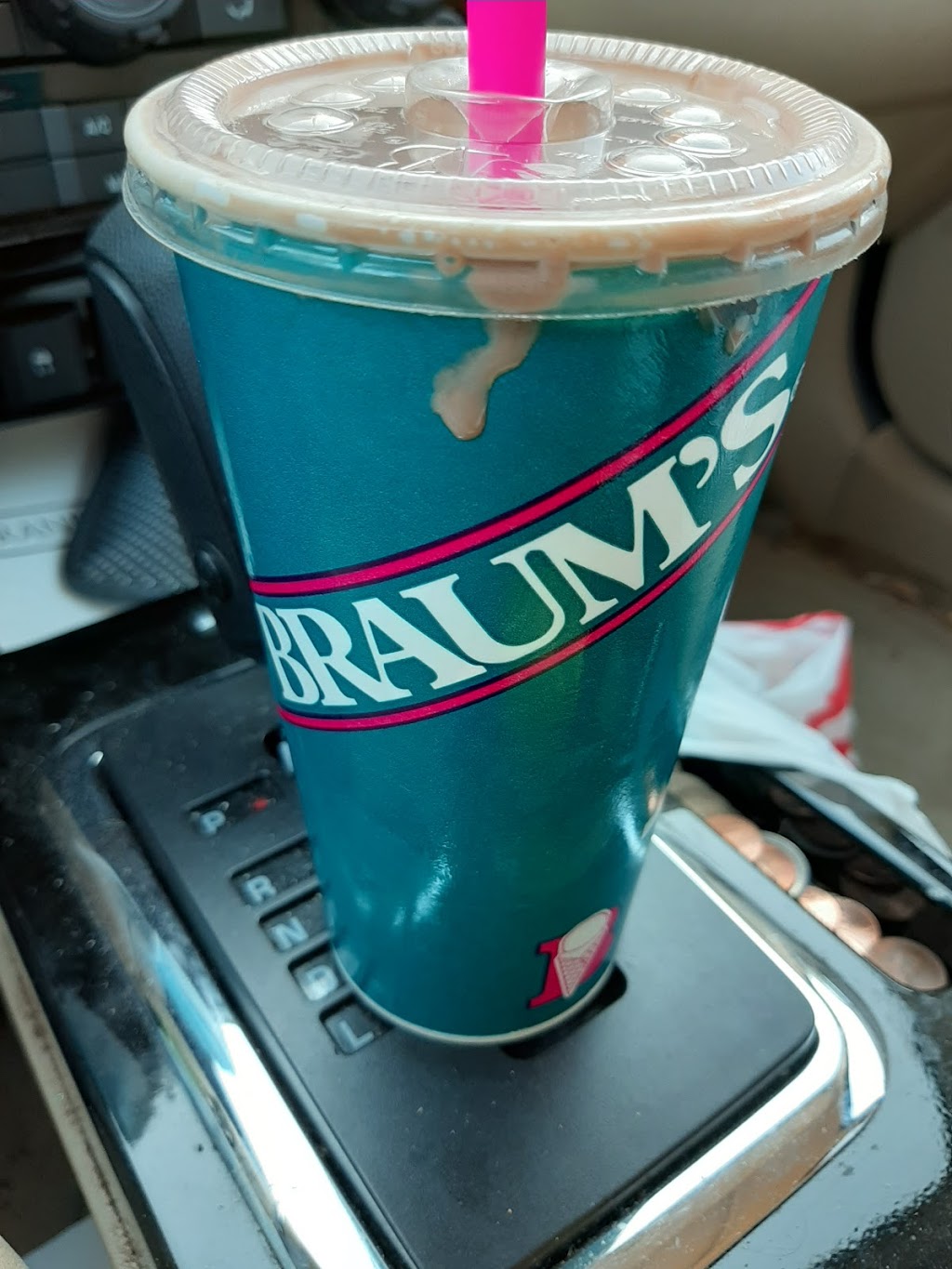 Braums Ice Cream & Dairy Store | 2005 W Parker Rd, Plano, TX 75023, USA | Phone: (972) 596-3358