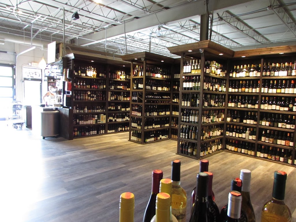 Red, Wine & Brew - Chesterland | 8099 Mayfield Rd, Chesterland, OH 44026, USA | Phone: (440) 729-7376