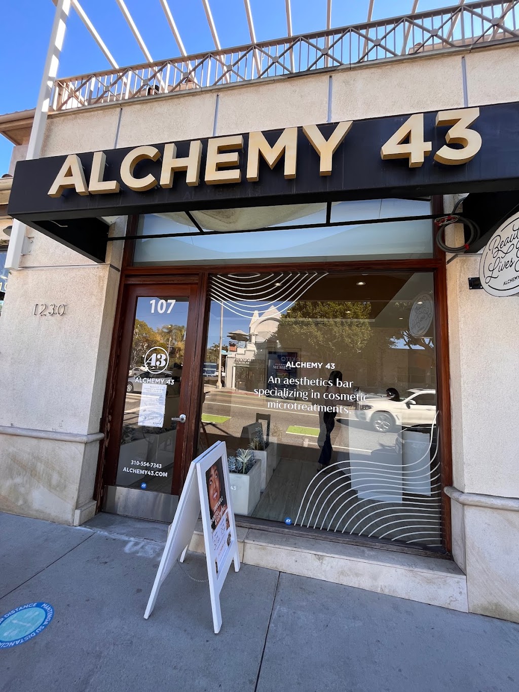 Alchemy 43 Santa Monica | 1230 Montana Ave, Santa Monica, CA 90403, USA | Phone: (310) 554-7343