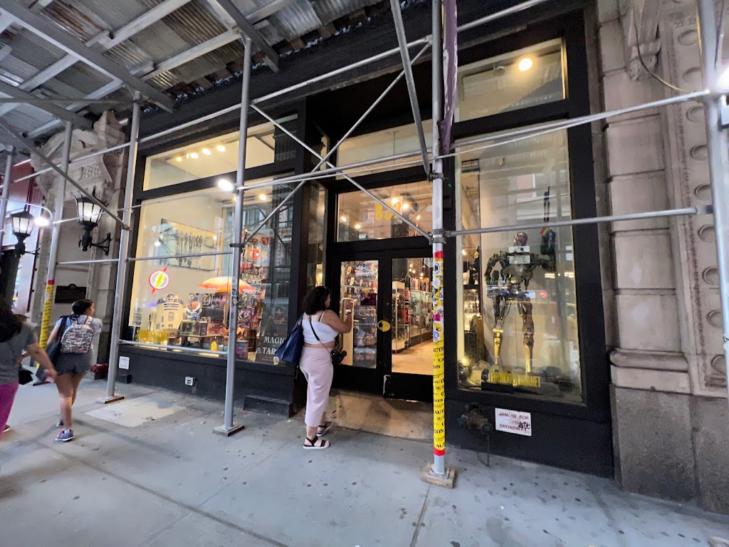 Forbidden Planet | 832 Broadway, New York, NY 10003, USA | Phone: (212) 473-1576