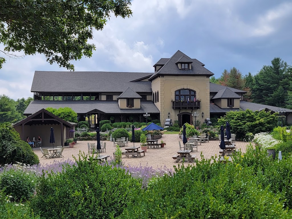 Chateau Morrisette Winery | 291 Winery Rd SW, Floyd, VA 24091, USA | Phone: (540) 593-2865