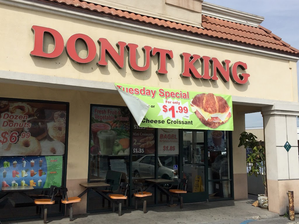 Donut King | 2025 Durfee Ave, South El Monte, CA 91733, USA | Phone: (626) 454-1828