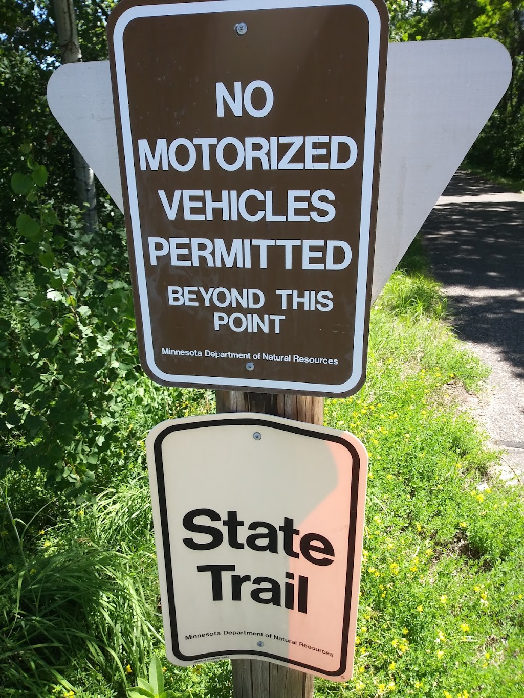 Gateway State Trail Parking | St Paul, MN 55128, USA | Phone: (651) 430-8370