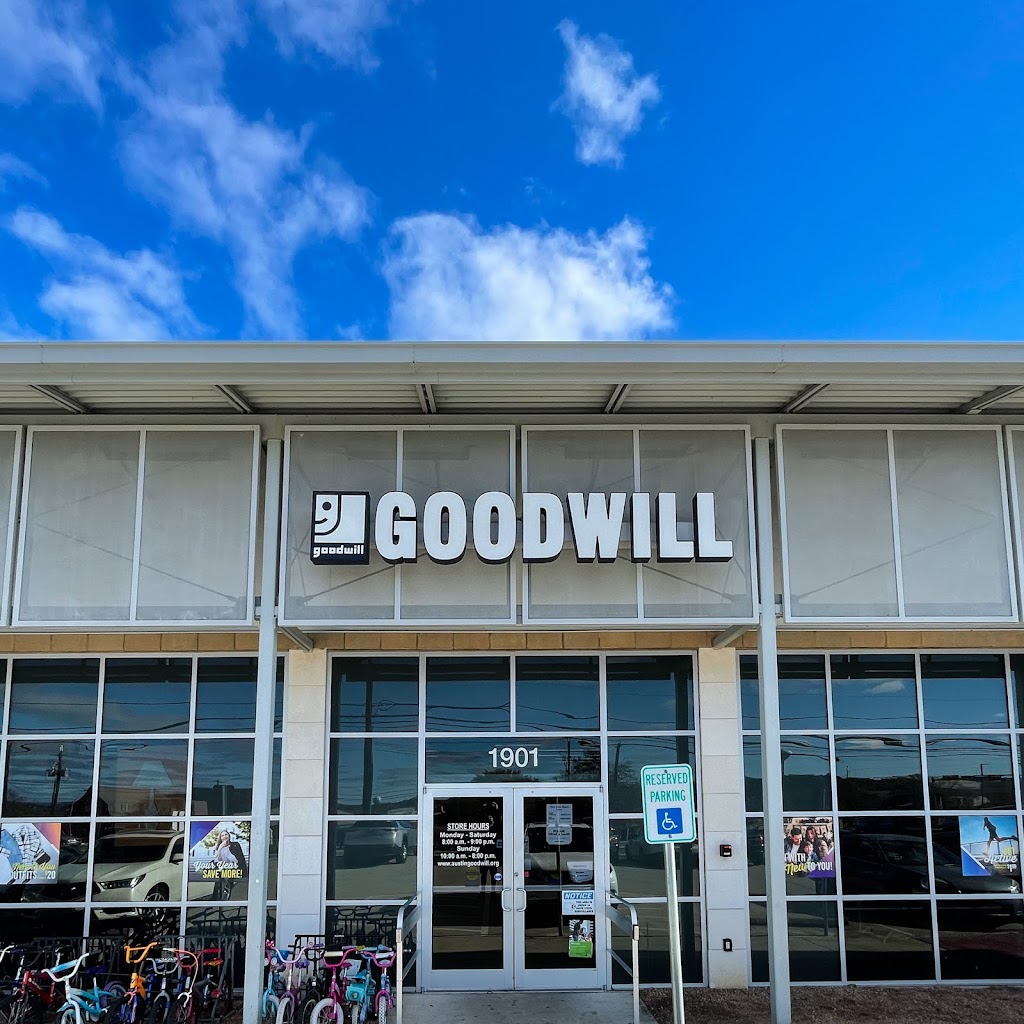 Goodwill Central Texas - Lakeway | 1901 Ranch Rd 620 S, Lakeway, TX 78734, USA | Phone: (512) 263-7015