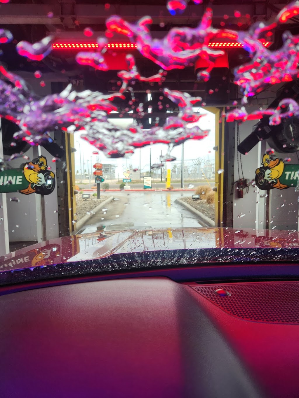 Quick Quack Car Wash | 2555 Brahma Blvd, Kingsville, TX 78363, USA | Phone: (361) 214-3027