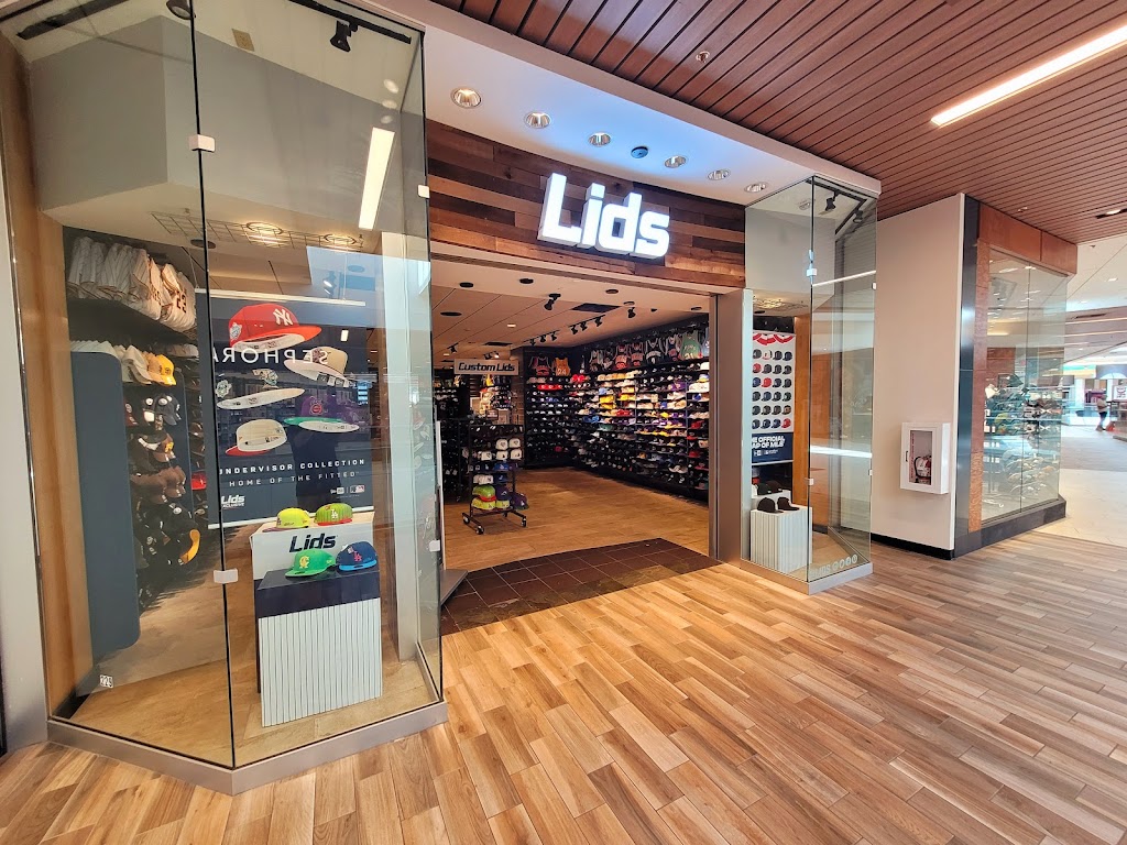 Lids | 2525 El Camino Real SP229, Carlsbad, CA 92008, USA | Phone: (760) 994-4558