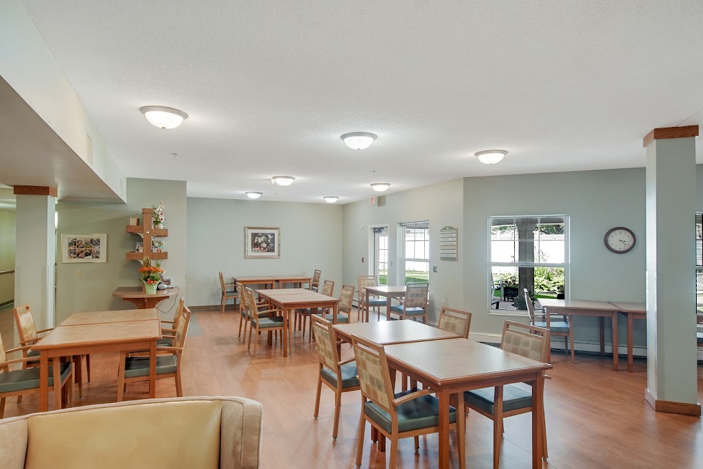 Oak Ridge Assisted Living | 1128 Bahls Dr, Hastings, MN 55033, USA | Phone: (651) 438-0418