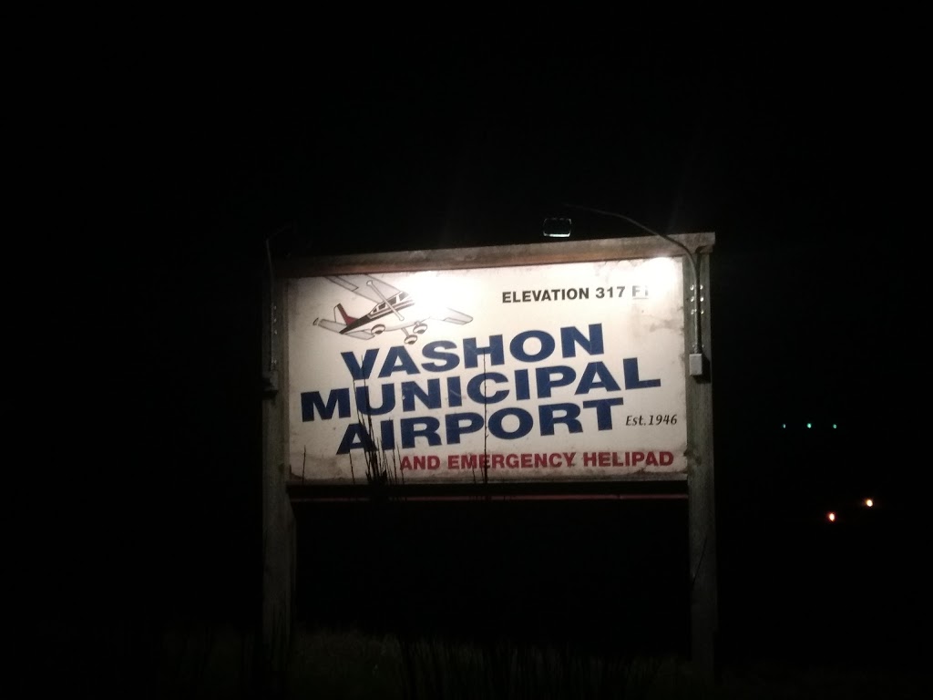 Vashon Municipal Airport-2S1 | 11130 SW Cove Rd, Vashon, WA 98070, USA | Phone: (206) 463-3142