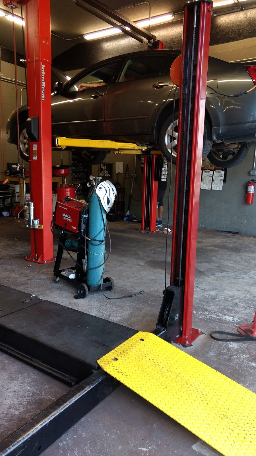 Meineke Car Care Center | 1512 Kirkwood Hwy, Wilmington, DE 19805, USA | Phone: (302) 660-0911