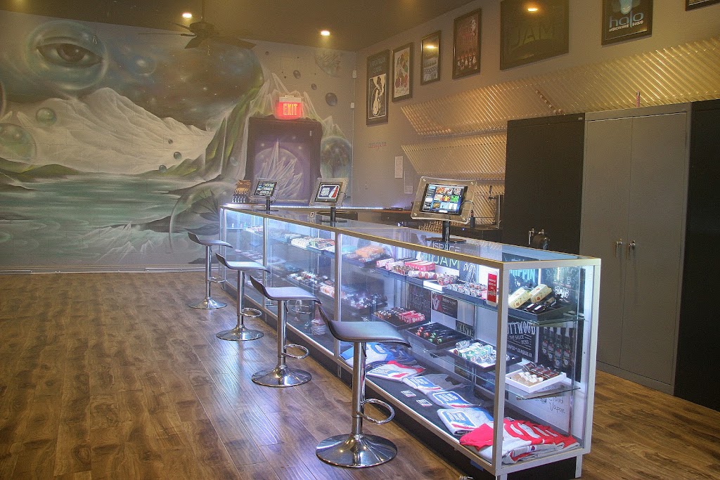 Crystal Vapor | 2259 Foothill Blvd, La Cañada Flintridge, CA 91011, USA | Phone: (818) 248-2200