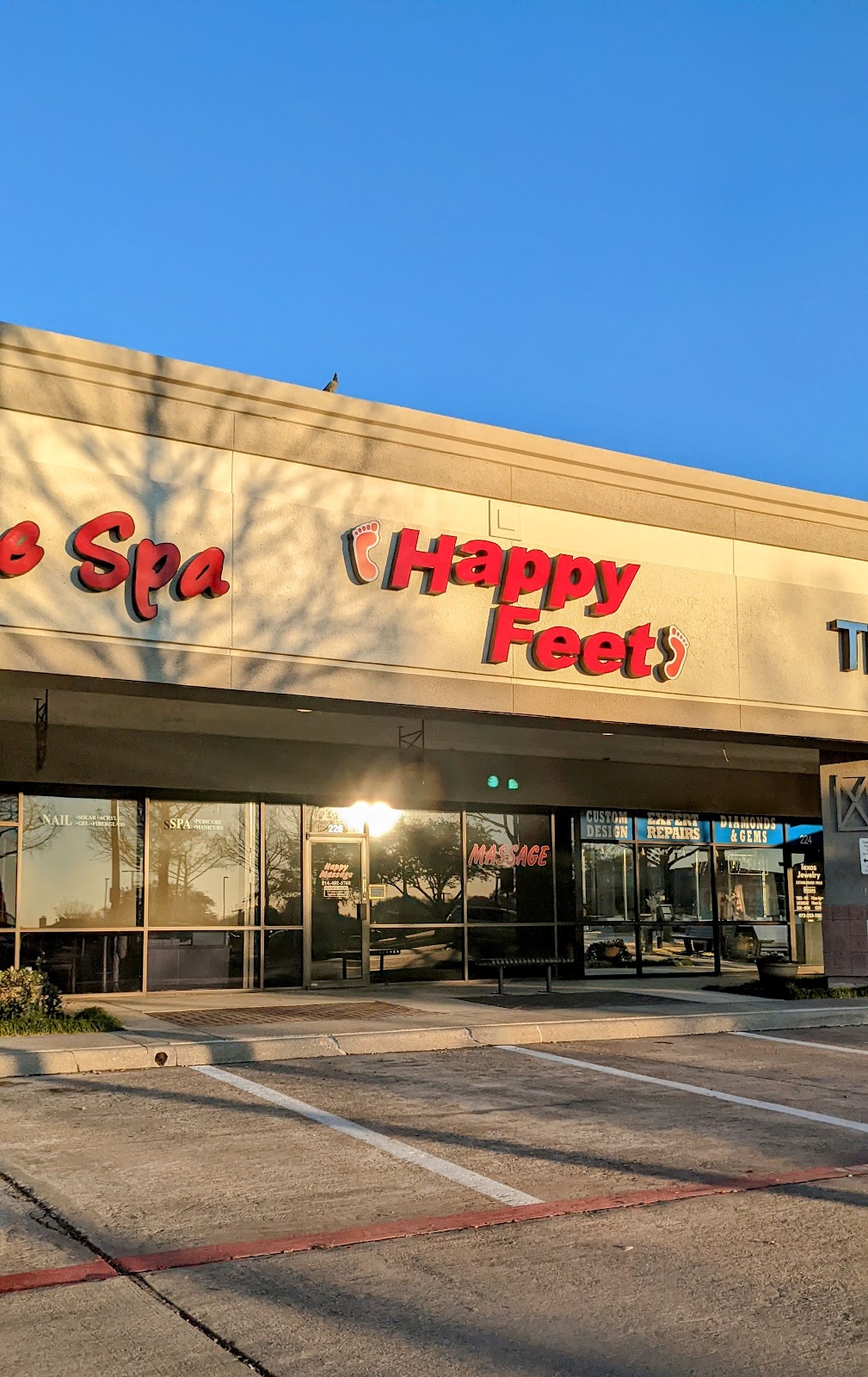 Happy Feet Massage | 2662 N Josey Ln #226, Carrollton, TX 75007, USA | Phone: (214) 482-5760