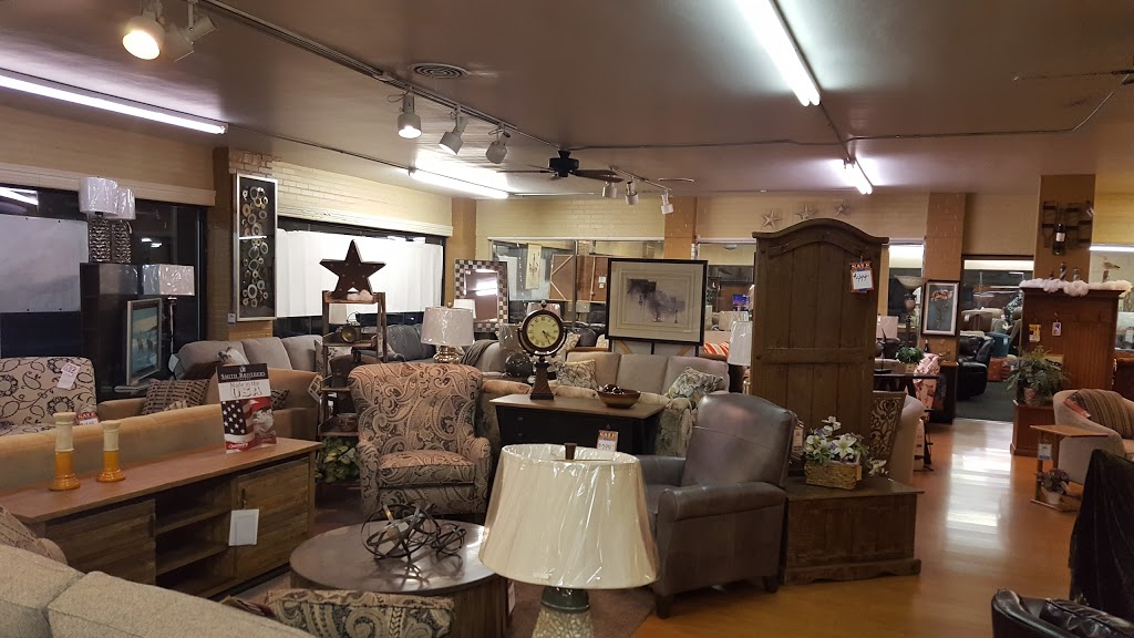 Runyons Furniture & Flooring | 1975 N Monroe St, Monroe, MI 48162 | Phone: (734) 240-3056