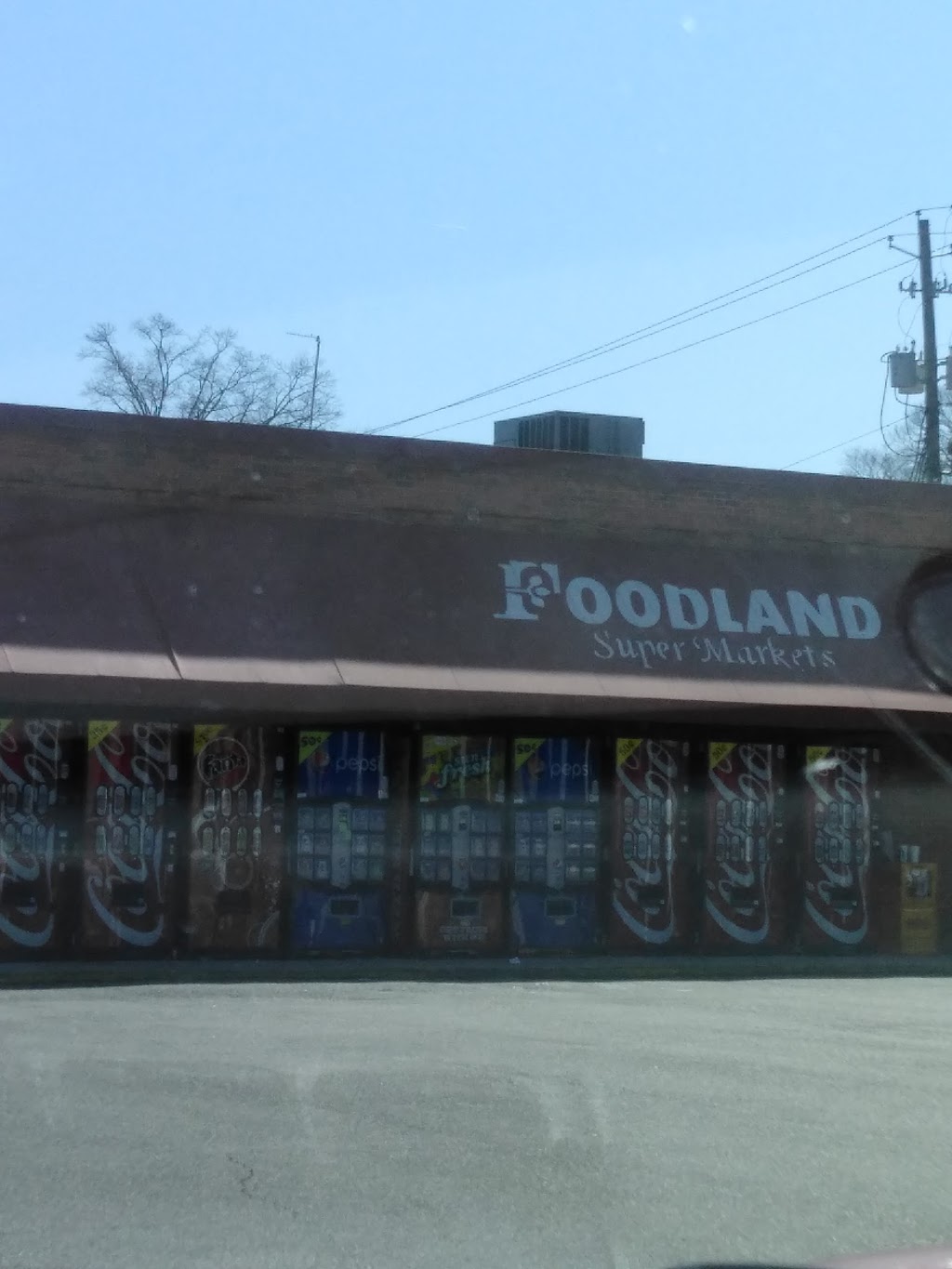 Highlander Foodland | 2710 19th St N, Hueytown, AL 35023, USA | Phone: (205) 491-5551