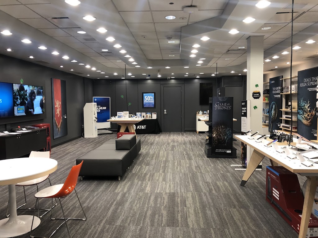 AT&T Store | 7611 W Thomas Rd Fl 1, Phoenix, AZ 85033 | Phone: (623) 299-8742