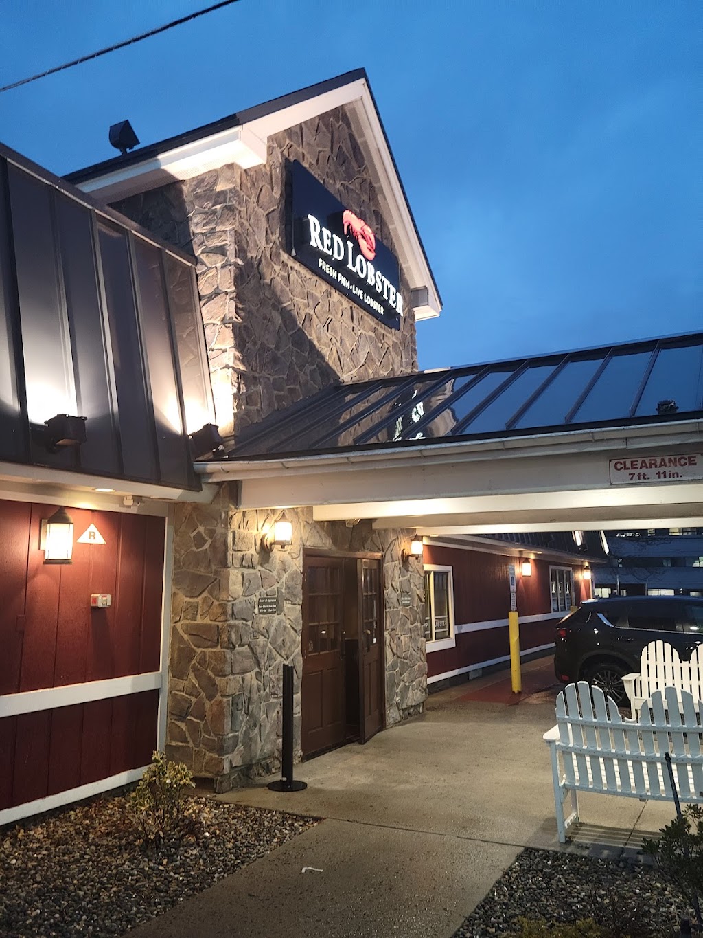 Red Lobster | 635 US-1, Iselin, NJ 08830, USA | Phone: (732) 636-6230