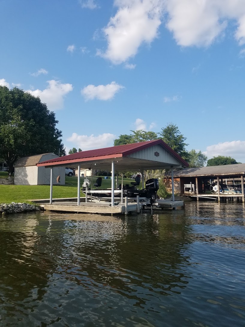 R & Z Boat Lifts and Docks | 505 Overlook Dr, Edwardsville, IL 62025, USA | Phone: (618) 692-6247