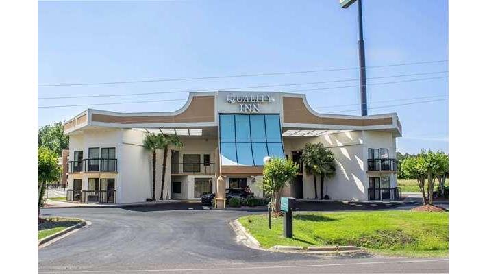 Quality Inn | 1705 Industrial Park Dr, Selma, NC 27576, USA | Phone: (919) 965-5200