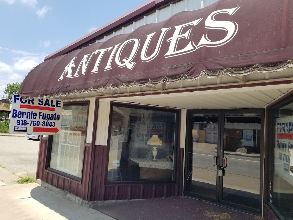 Sugar Plum Antiques | 305 E Broadway St, Drumright, OK 74030, USA | Phone: (918) 352-4400