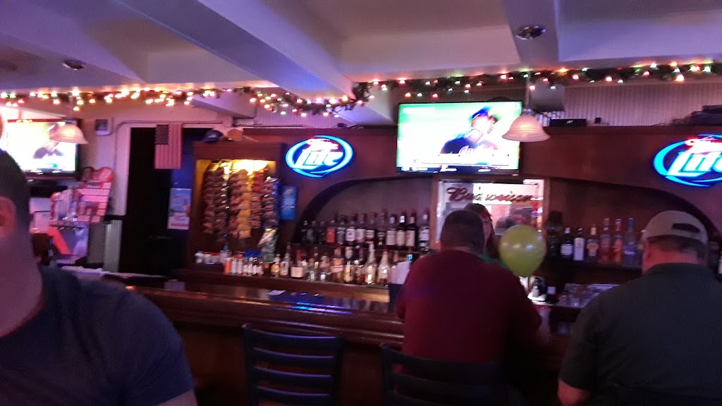 Columbus Club | 114 W Oak St, Millstadt, IL 62260, USA | Phone: (618) 476-1861