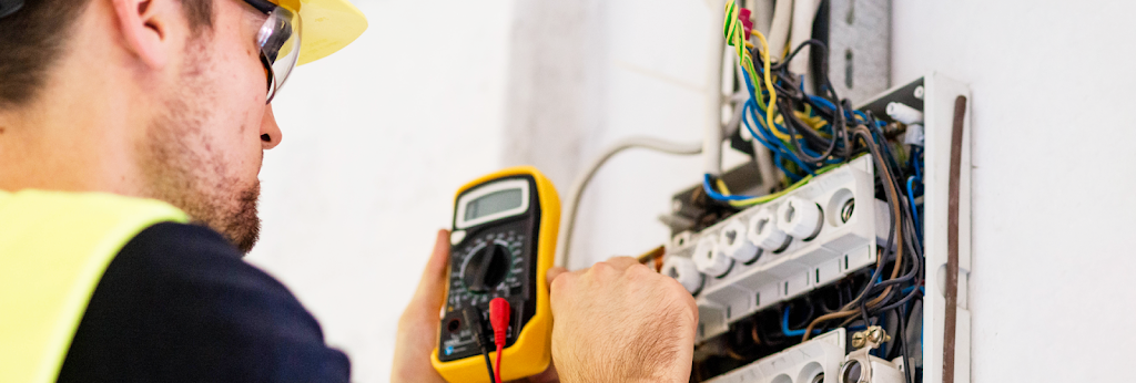 Electrical Repair & Upgrades | 10990 Highland Meadow Village Dr #1506, Houston, TX 77089, USA | Phone: (281) 374-2277