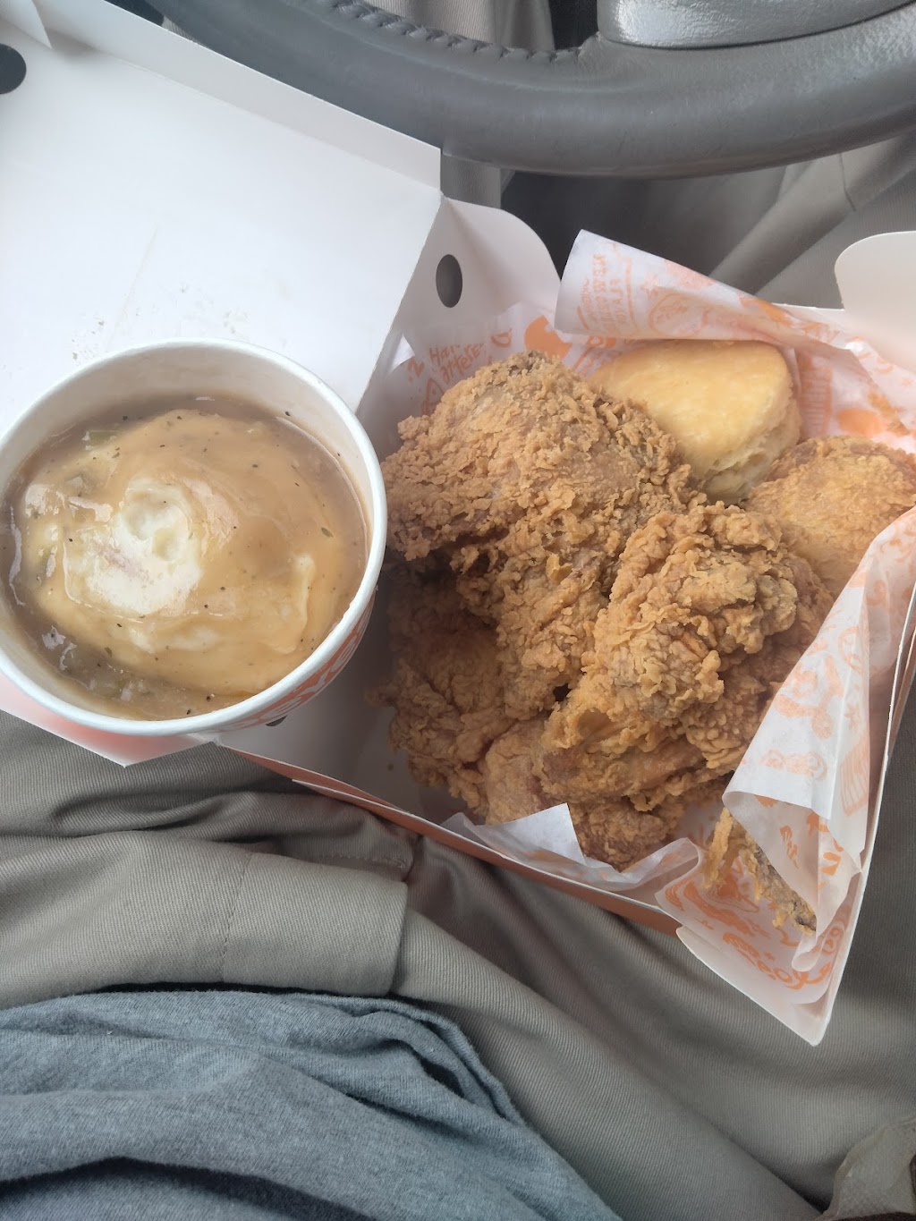 Popeyes Louisiana Kitchen | 2203 Moody Pkwy, Leeds, AL 35004, USA | Phone: (205) 702-6064