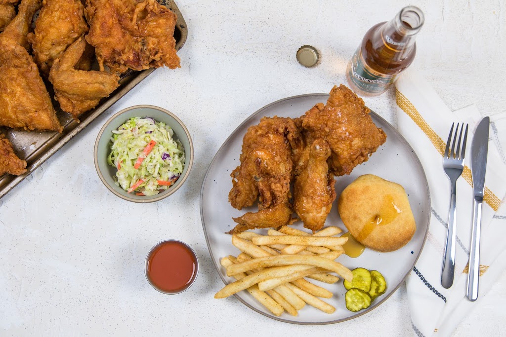 Honeys Kettle Fried Chicken | 358 W 38th St, Los Angeles, CA 90037, USA | Phone: (323) 396-9339