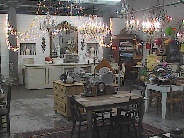Country Garden Antiques | 147 Parkhouse St, Dallas, TX 75207, USA | Phone: (214) 741-9331
