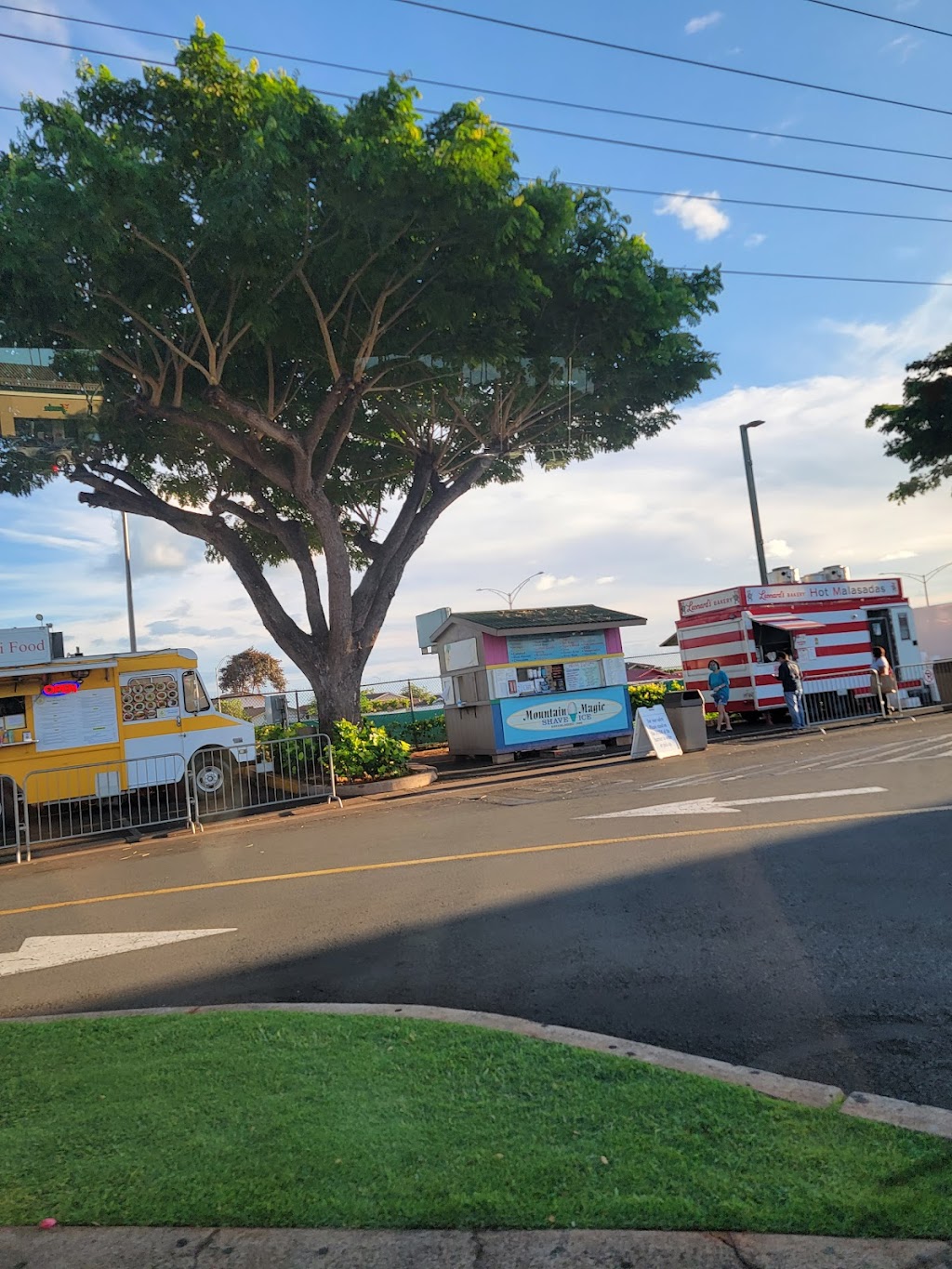 Leonards Malasadamobile Wagon | 94-849 Lumiaina St, Waipahu, HI 96797 | Phone: (808) 737-5591