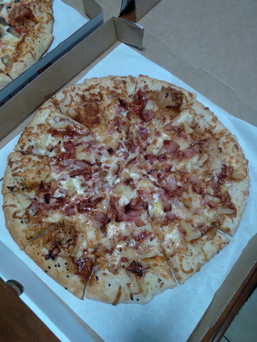 Regos Brickhouse Pizza | 326 New 4th St, Fairport Harbor, OH 44077, USA | Phone: (440) 853-8346