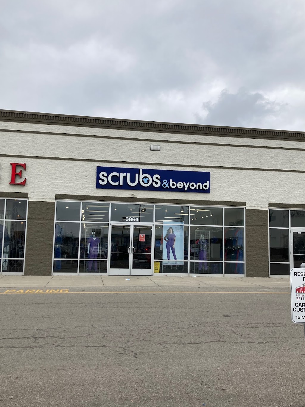 Scrubs & Beyond | 3864 Morse Rd, Columbus, OH 43219, USA | Phone: (614) 473-3333