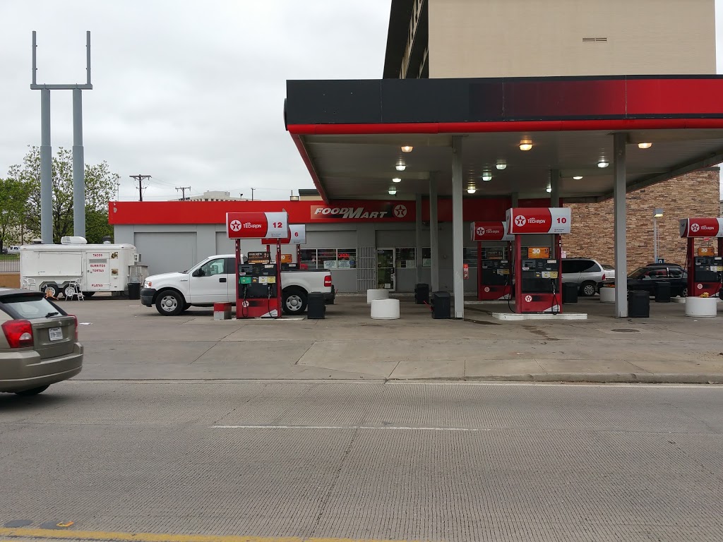 Texaco Fort Worth | 1200 Henderson St, Fort Worth, TX 76104, USA | Phone: (817) 885-8592