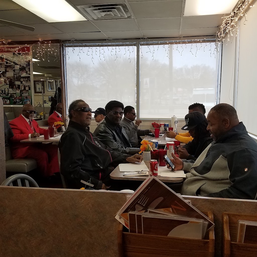 Mr Perkins Family Restaurant | 2001 W Atkinson Ave, Milwaukee, WI 53209 | Phone: (414) 447-6660