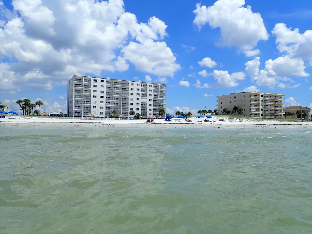 Sea Breeze Condominiums | 13500 Gulf Ln, Madeira Beach, FL 33708, USA | Phone: (727) 393-2534