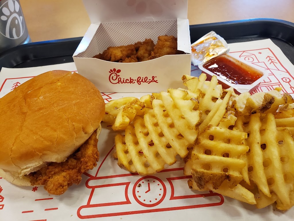 Chick-fil-A | 3640 Grand Ave, Chino Hills, CA 91709, USA | Phone: (909) 628-4000