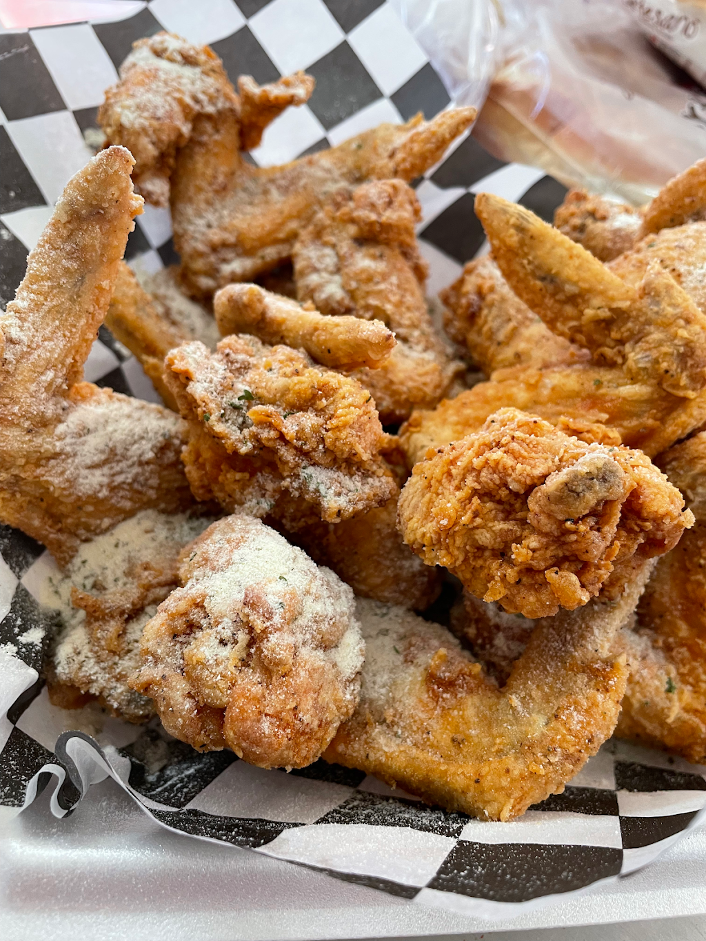 Wings n Things Express | 5800 Troost Ave, Kansas City, MO 64110, USA | Phone: (816) 361-9464