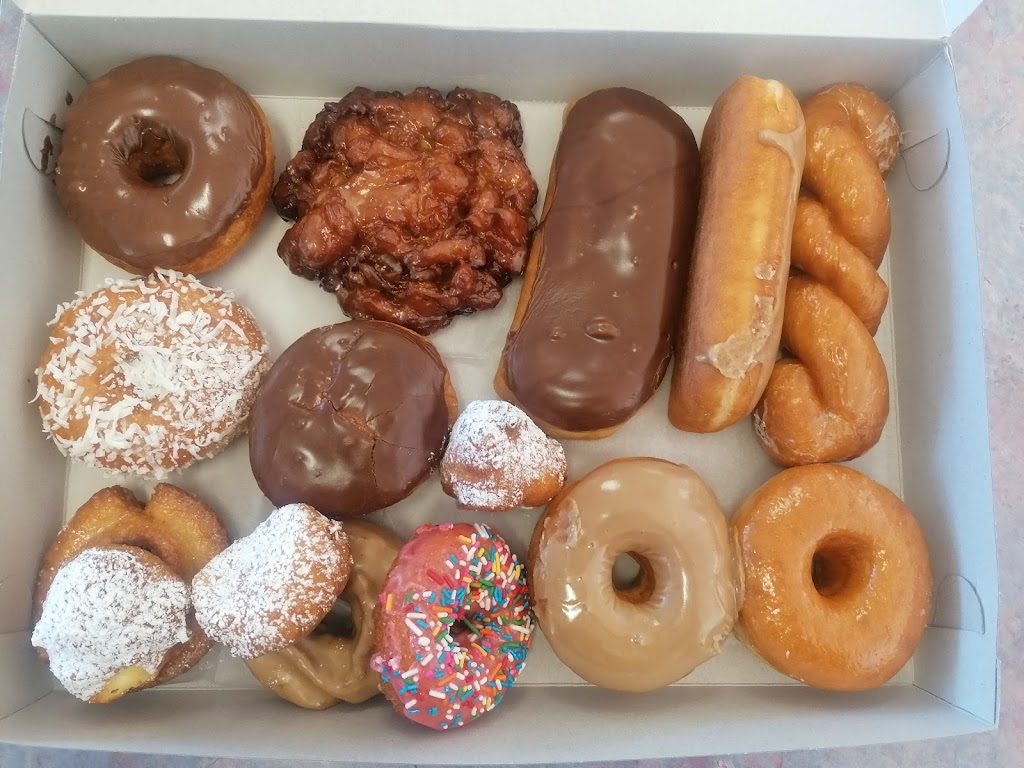 Family Donuts & Deli | 9045 Fair Oaks Blvd, Carmichael, CA 95608, USA | Phone: (916) 944-8131