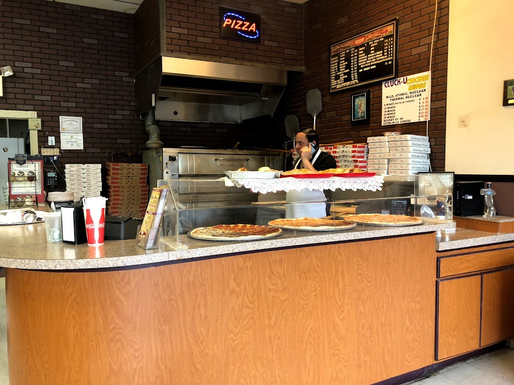 San Remo Pizza Restaurant Deli | 579 US-22 #4, North Plainfield, NJ 07060, USA | Phone: (908) 756-1661