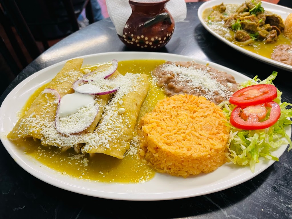 Frida’s Place | 17941 Grand Ave, Lake Elsinore, CA 92530, USA | Phone: (951) 226-8015