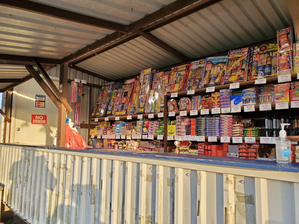 Big Bang Fireworks | 5675 US-380, Caddo Mills, TX 75135, USA | Phone: (972) 832-8355