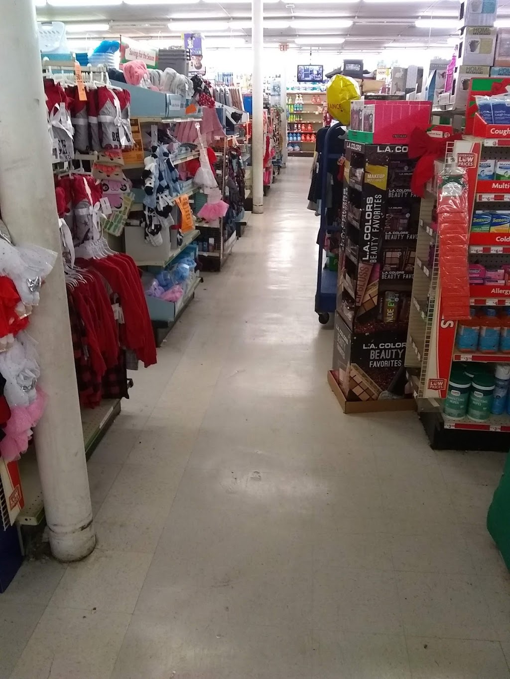 Family Dollar | 3215 Clarksville Hwy, Nashville, TN 37218, USA | Phone: (629) 224-0417