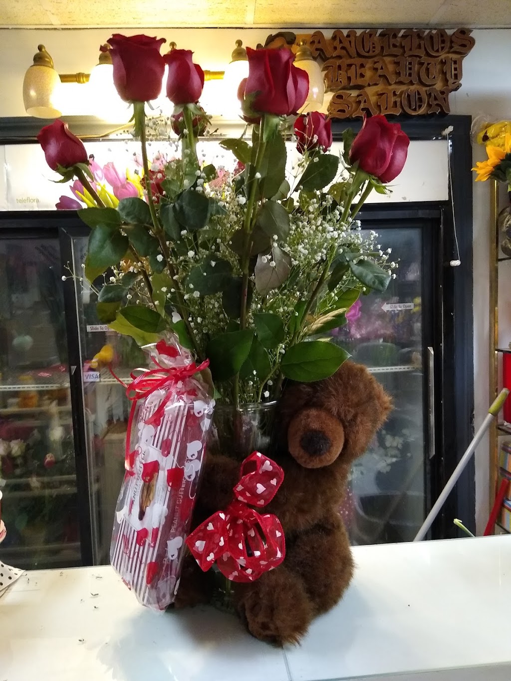 Mi Casa Flowers & Gifts & Garden | 31476 CA-94, Campo, CA 91906, USA | Phone: (619) 478-9097