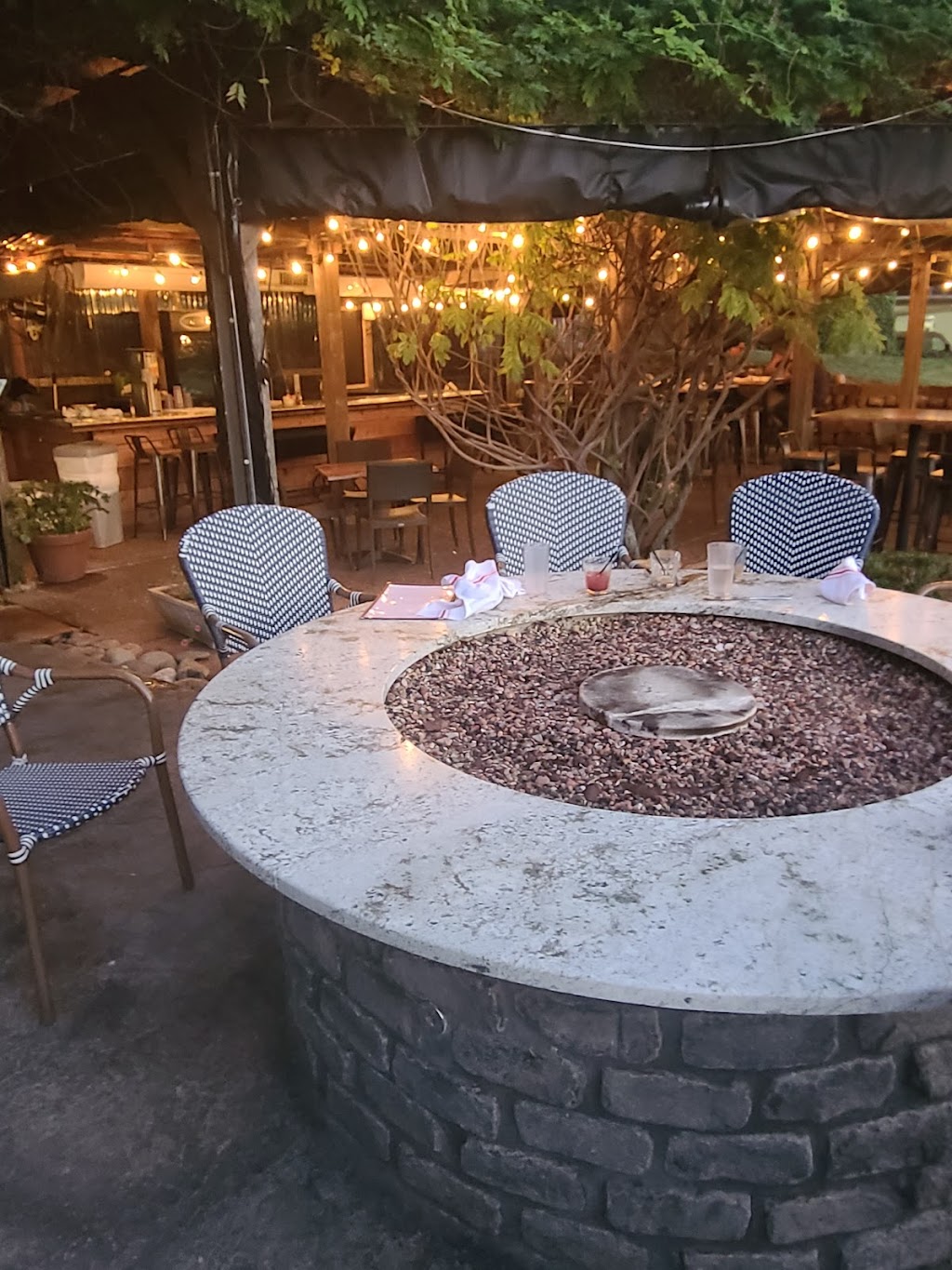 Bellinis Ristorante & Grill | 6305 Waterford Blvd STE 100, Oklahoma City, OK 73118, USA | Phone: (405) 848-1065