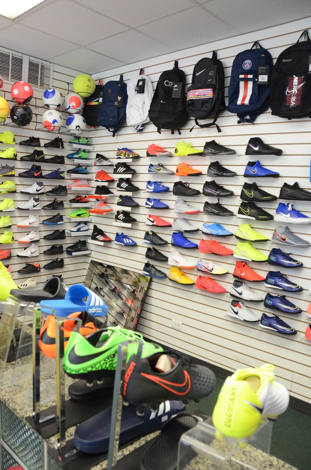 Extreme Soccer | 6611 W 26th St, Berwyn, IL 60402, USA | Phone: (708) 484-8657