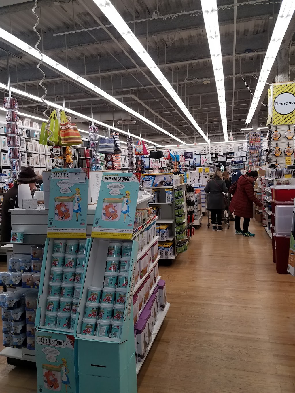 Bed Bath & Beyond | 251 E Main St, Elmsford, NY 10523, USA | Phone: (914) 345-2701