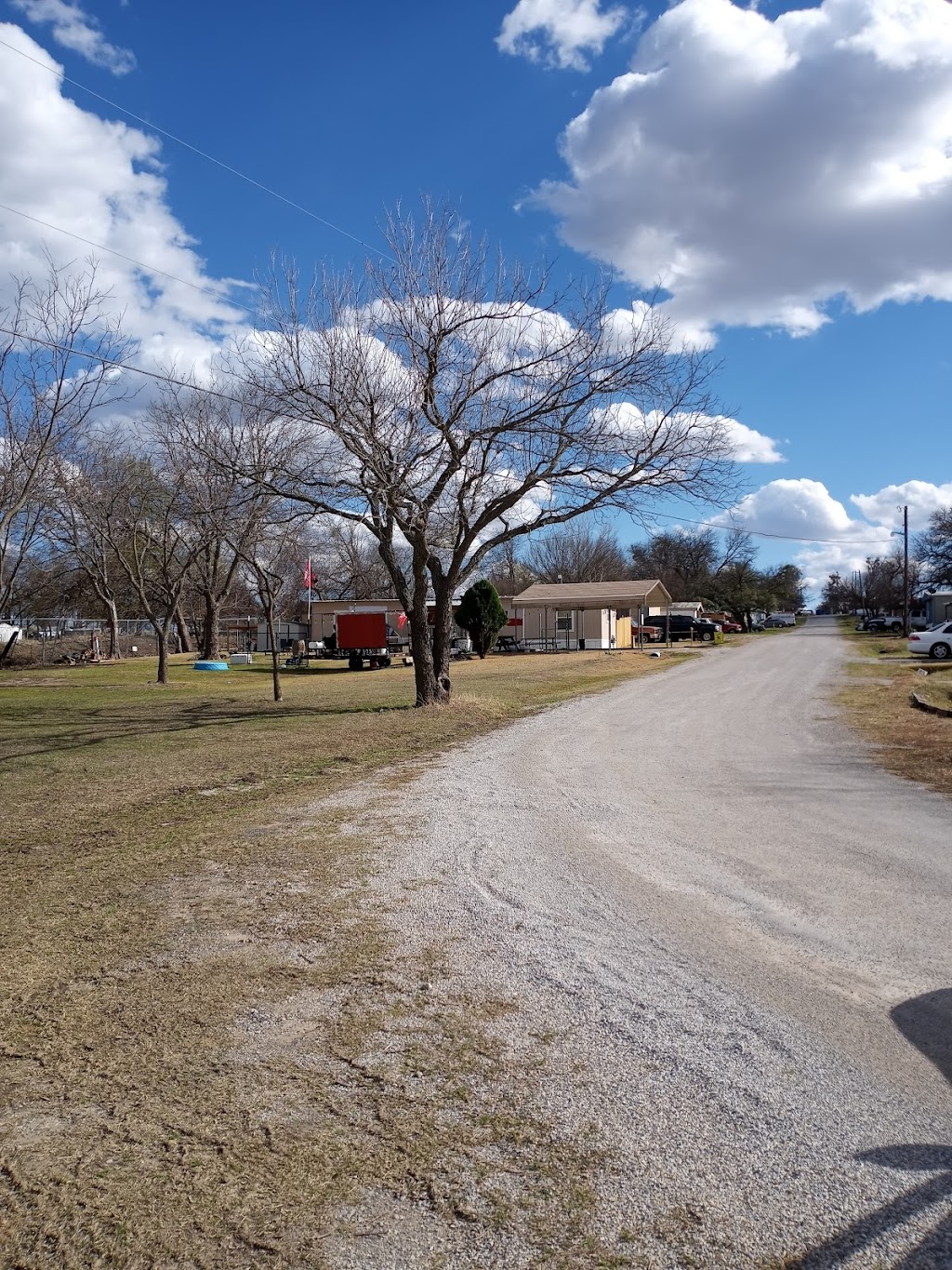 Oak Hill Mobile Home Park | 125 Oak Hill Dr, Weatherford, TX 76087, USA | Phone: (817) 613-9090