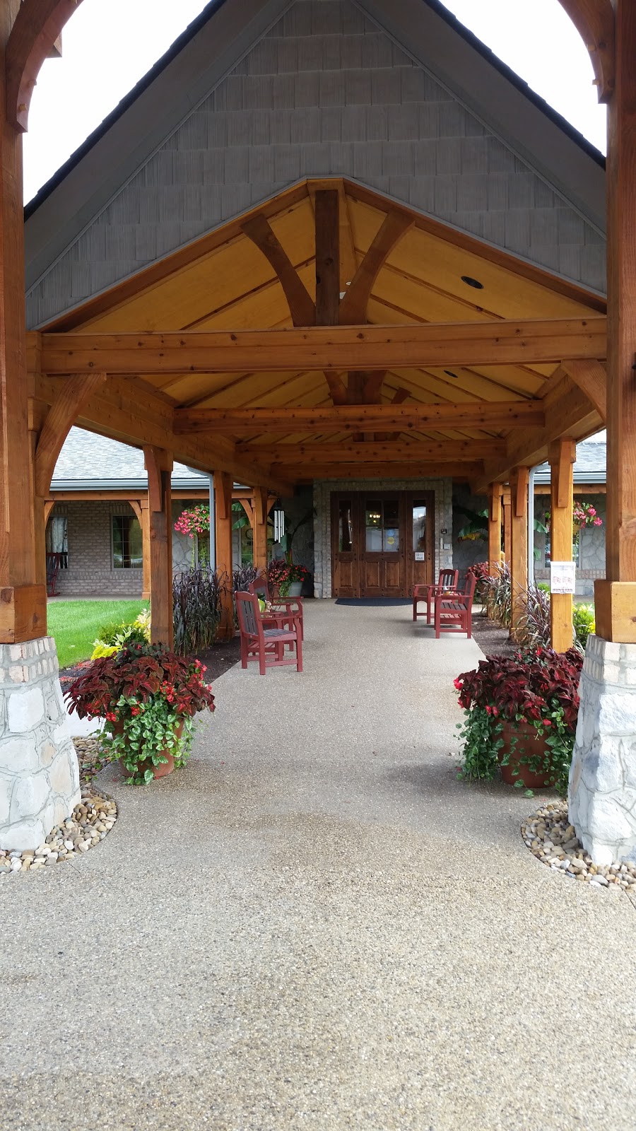 Inn At Summit Trail | 8115 Summit Rd, Reynoldsburg, OH 43068, USA | Phone: (740) 919-4977