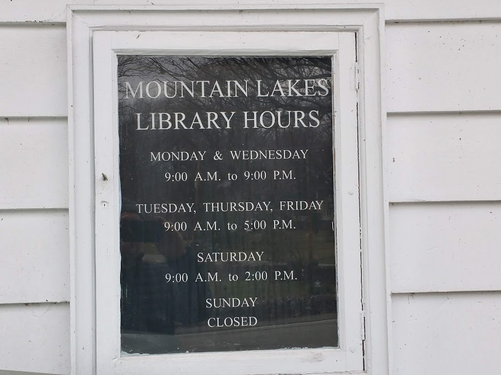 Mountain Lakes Public Library | 9 Elm Rd, Mountain Lakes, NJ 07046, USA | Phone: (973) 334-5095