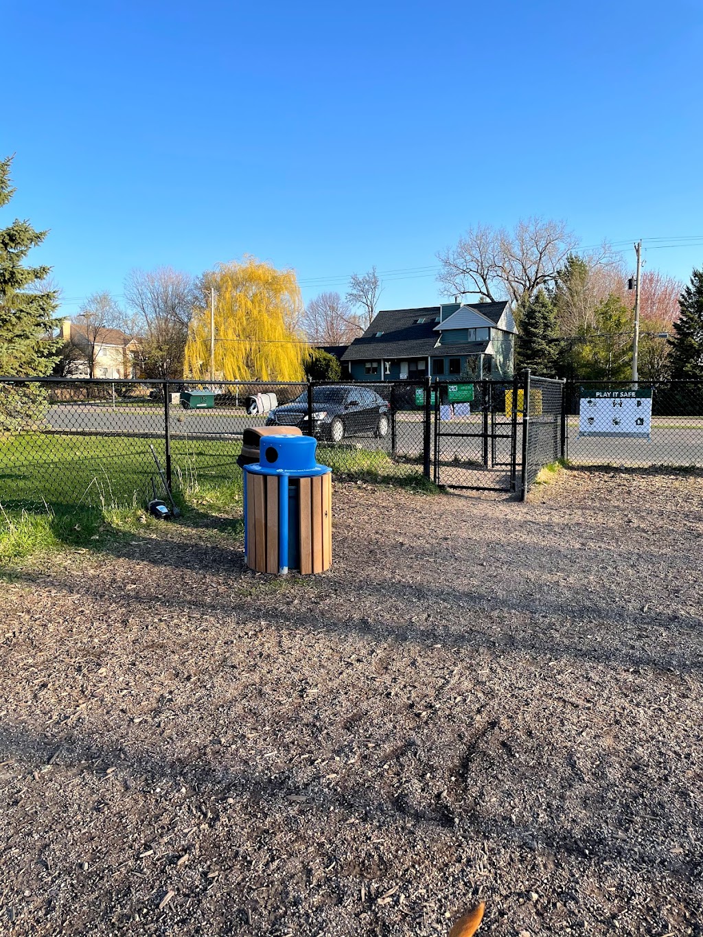 Lauderdale Dog Park | 1885 Fulham St, Lauderdale, MN 55113, USA | Phone: (651) 792-7650