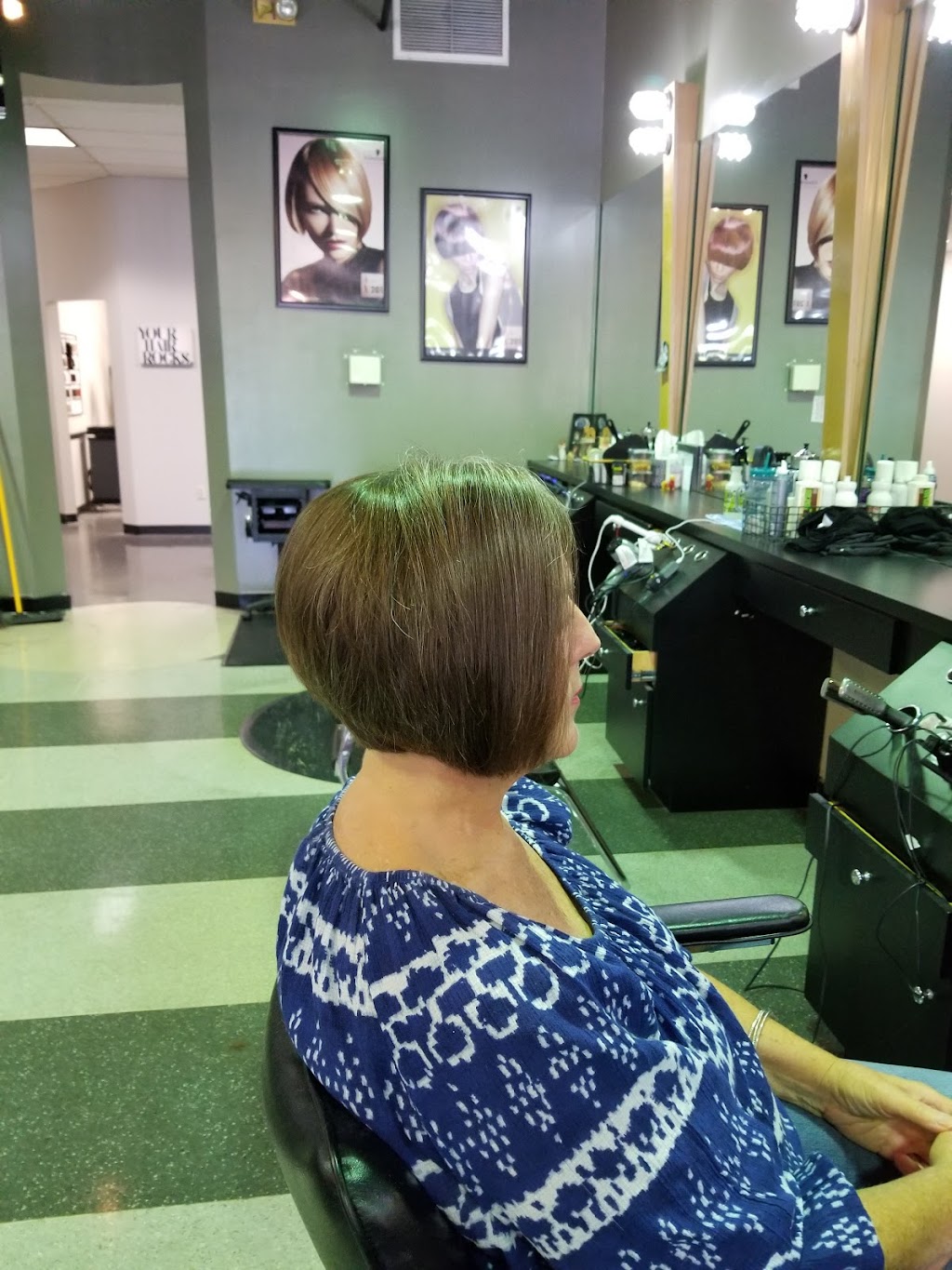 Heads Up Hair Cutting Center | 7071 Hwy 70 S, Nashville, TN 37221, USA | Phone: (615) 662-0141