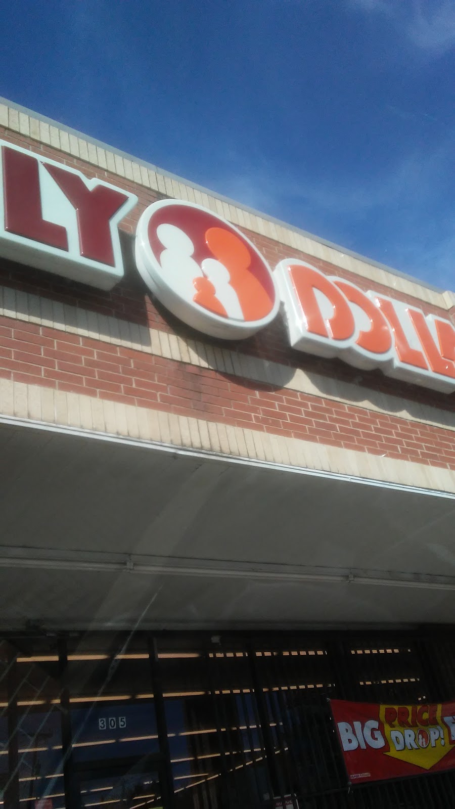 Family Dollar | 305 E Pine St, Tulsa, OK 74106, USA | Phone: (539) 424-6230